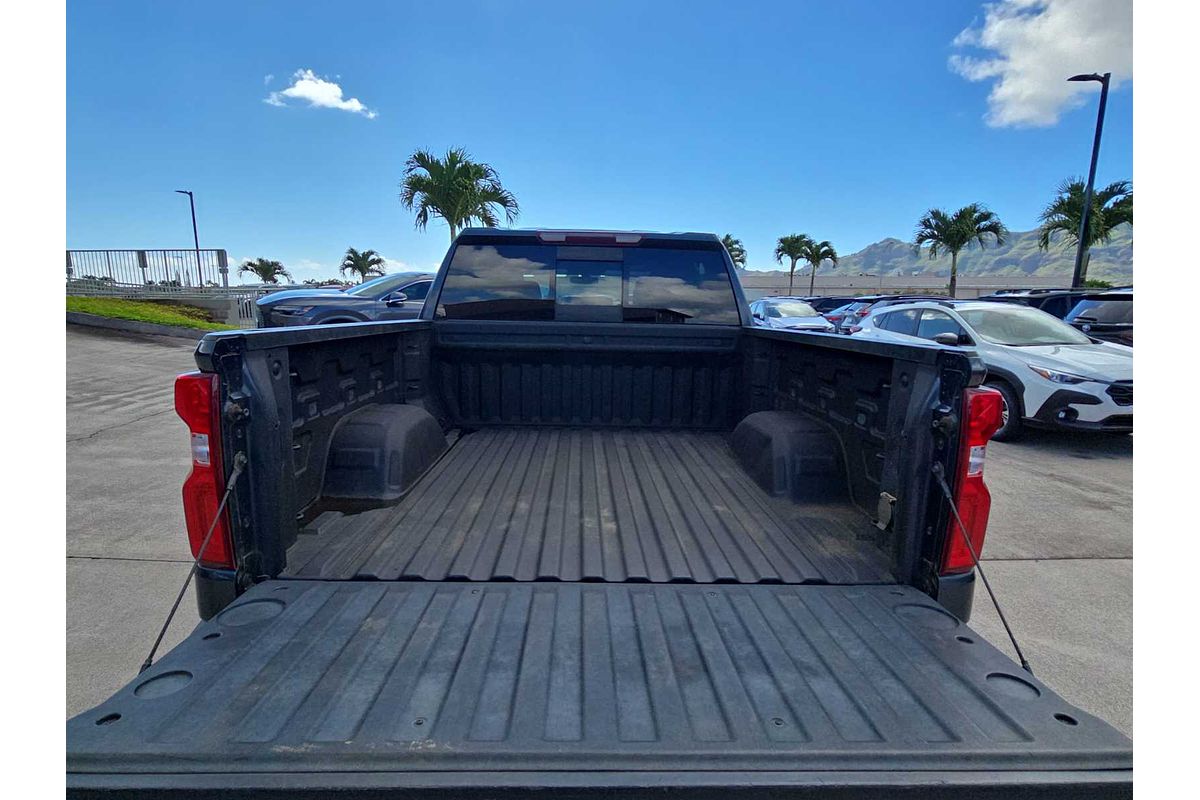 2021 Chevrolet Silverado RST