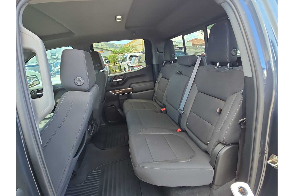 2021 Chevrolet Silverado RST