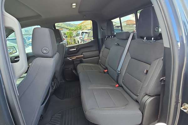 2021 Chevrolet Silverado RST