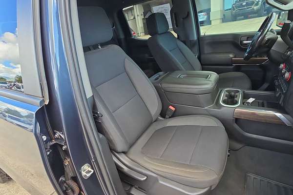 2021 Chevrolet Silverado RST