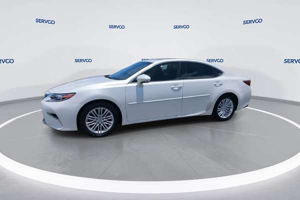 2017 Lexus ES