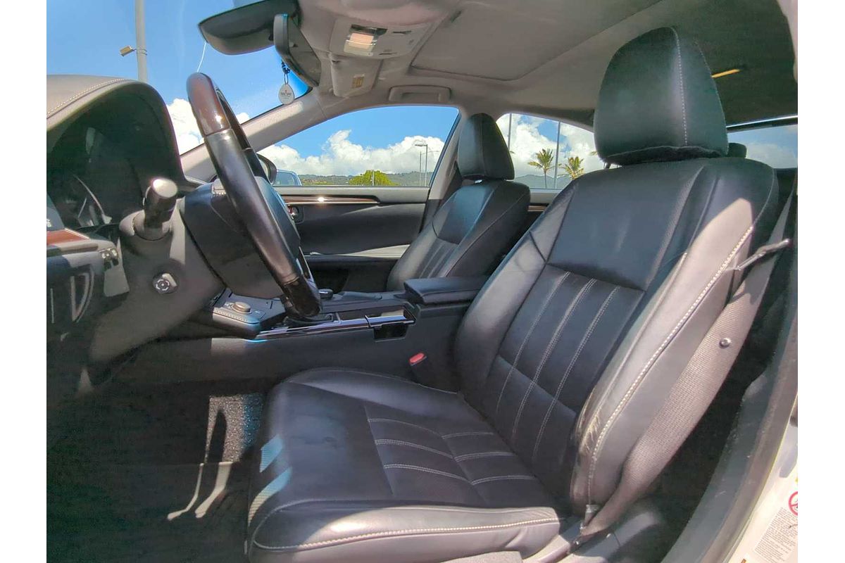 2017 Lexus ES