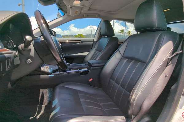 2017 Lexus ES