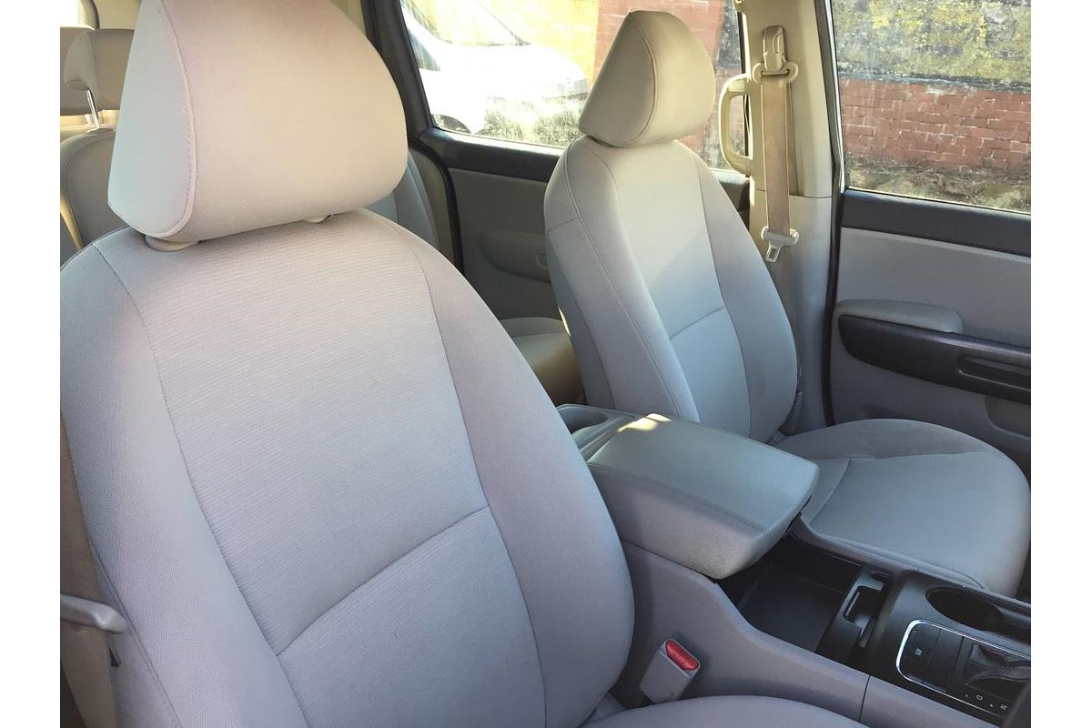 2017 Kia Carnival S YP MY18