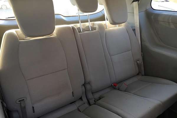 2017 Kia Carnival S YP MY18