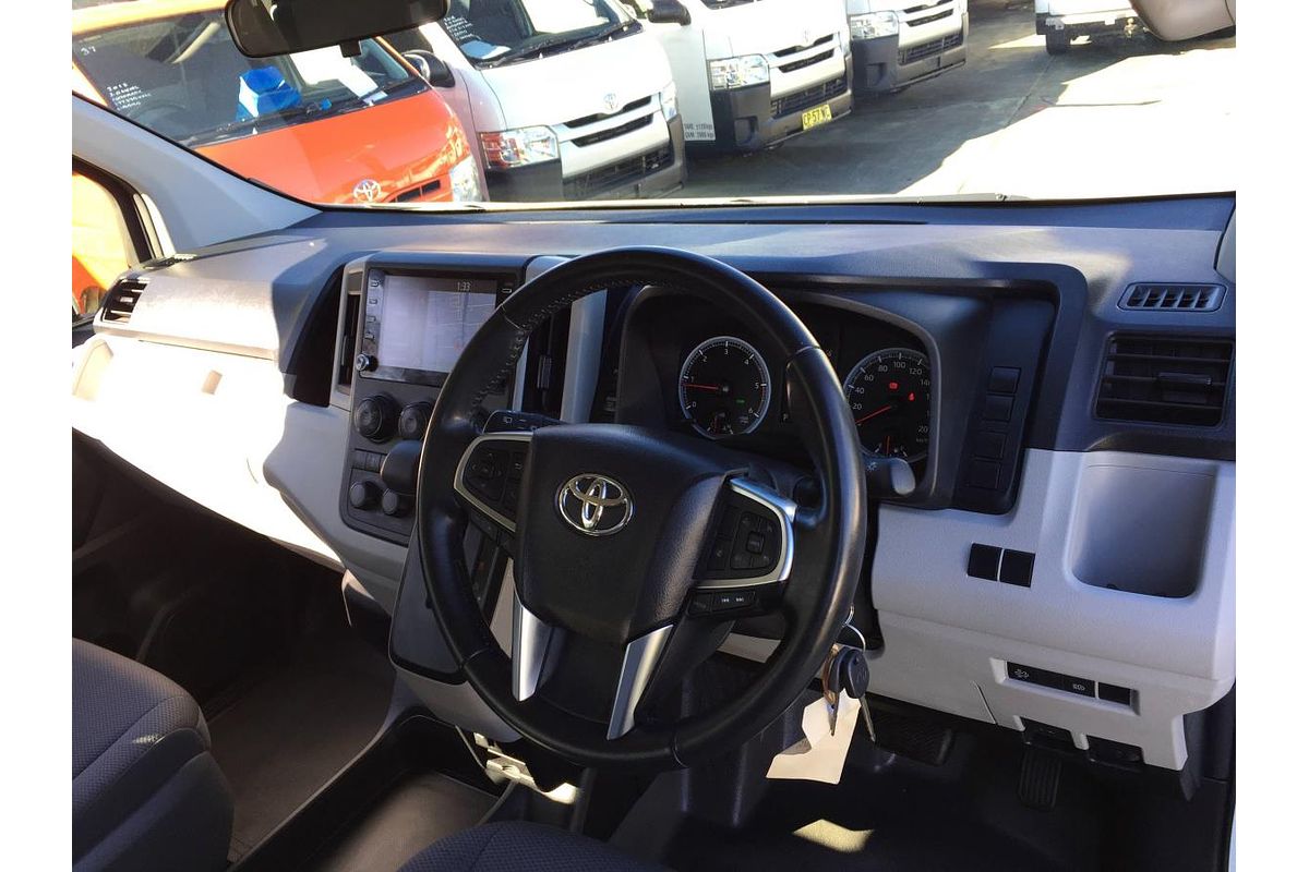 2021 Toyota Hiace SLWB COMMUTER (12 SEATS) GDH322R