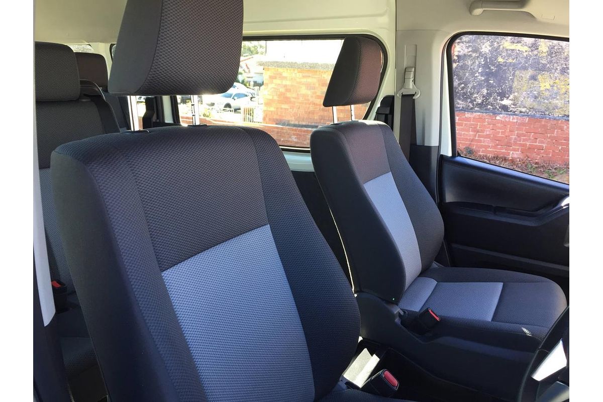 2021 Toyota Hiace SLWB COMMUTER (12 SEATS) GDH322R