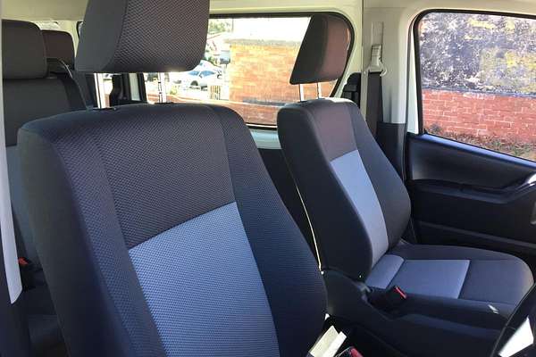 2021 Toyota Hiace SLWB COMMUTER (12 SEATS) GDH322R