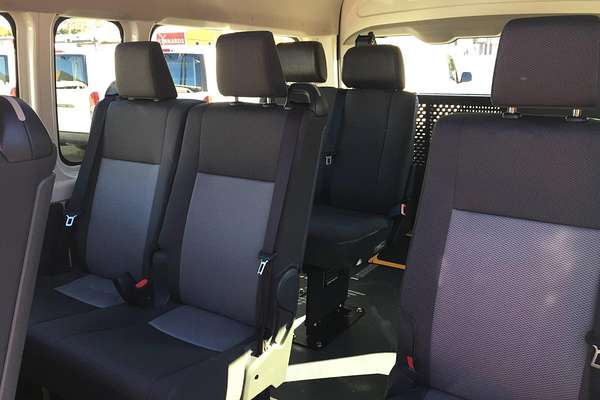 2021 Toyota Hiace SLWB COMMUTER (12 SEATS) GDH322R