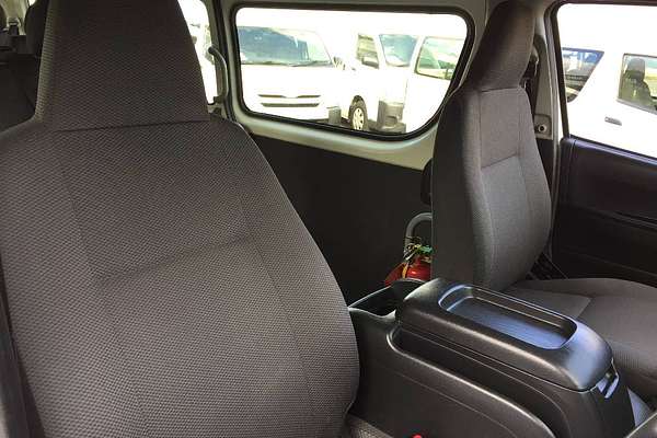 2017 Toyota Hiace COMMUTER KDH223R MY16