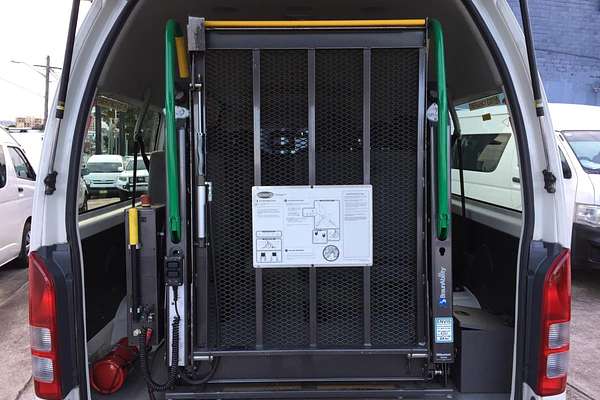 2017 Toyota Hiace COMMUTER KDH223R MY16
