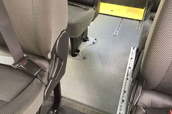 2016 Toyota Hiace COMMUTER KDH223R MY16