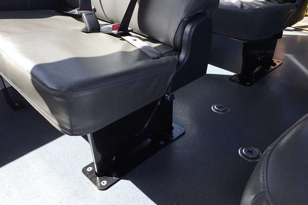 2017 Toyota Hiace COMMUTER KDH223R MY16