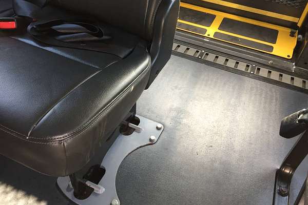 2017 Toyota Hiace COMMUTER TRH223R MY16