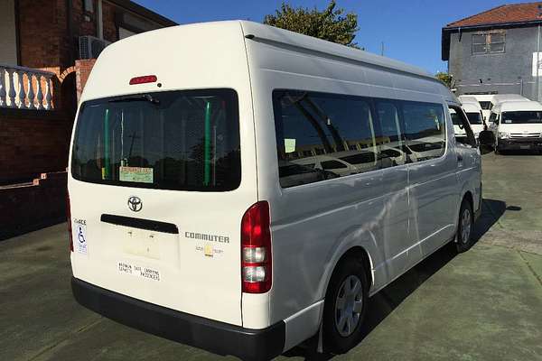 2017 Toyota Hiace COMMUTER TRH223R MY16