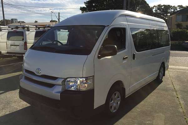 2017 Toyota Hiace COMMUTER TRH223R MY16