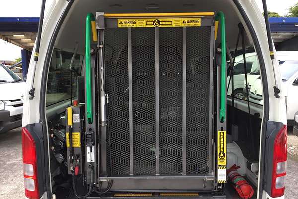 2017 Toyota Hiace COMMUTER TRH223R MY16