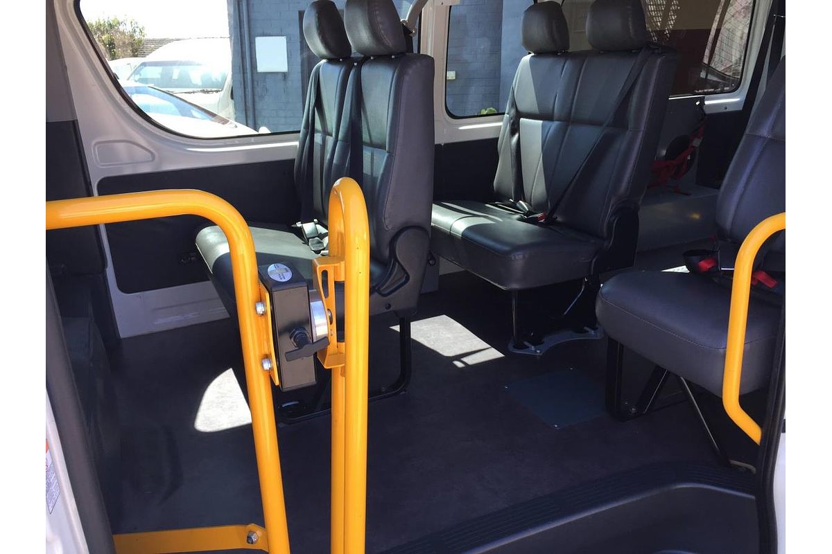 2018 Toyota Hiace COMMUTER TRH223R MY16
