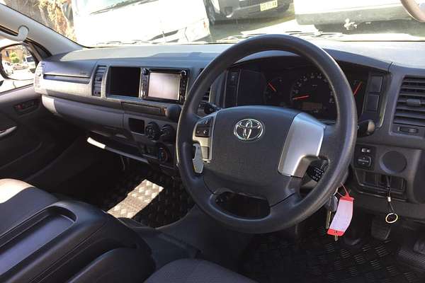 2018 Toyota Hiace COMMUTER TRH223R MY16