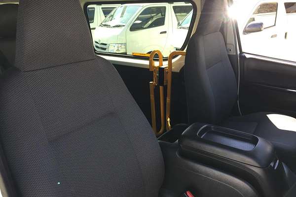 2018 Toyota Hiace COMMUTER TRH223R MY16