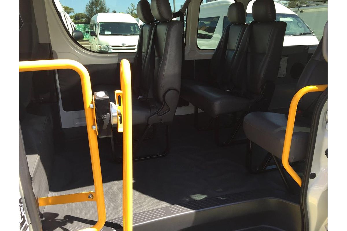 2018 Toyota Hiace COMMUTER TRH223R MY16
