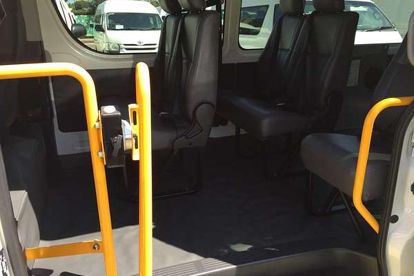 2018 Toyota Hiace COMMUTER TRH223R MY16