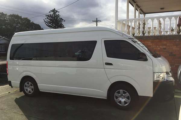 2018 Toyota Hiace COMMUTER TRH223R MY16