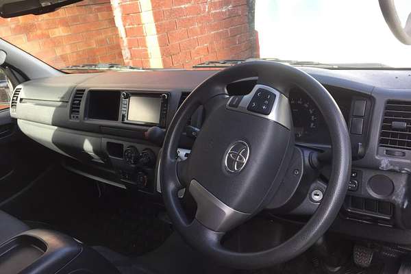 2018 Toyota Hiace COMMUTER TRH223R MY16