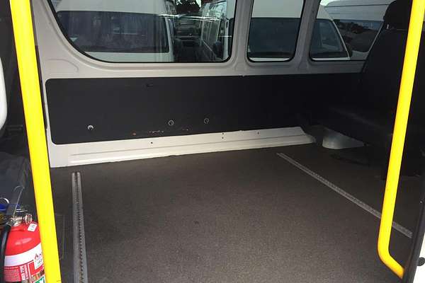 2016 Toyota Hiace COMMUTER TRH223R MY16