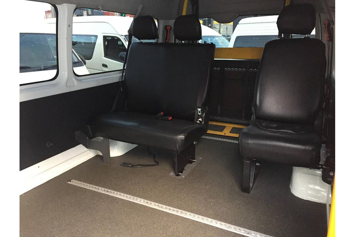 2016 Toyota Hiace COMMUTER TRH223R MY16