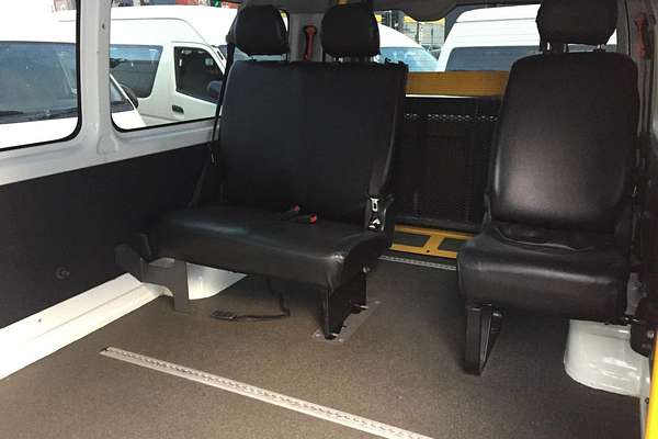 2016 Toyota Hiace COMMUTER TRH223R MY16