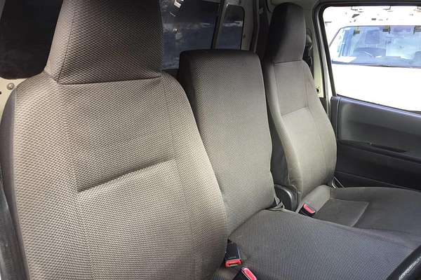 2013 Toyota Hiace LWB KDH201R MY12 UPGRADE