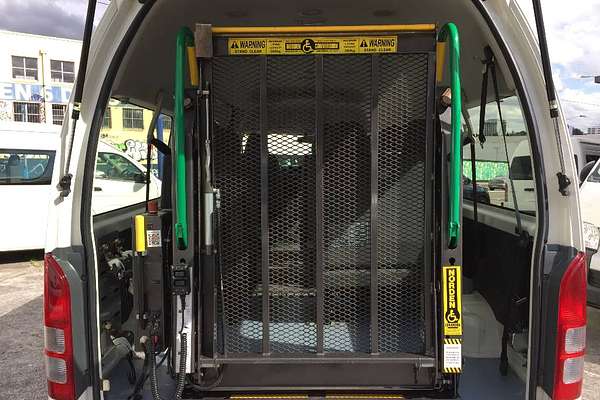 2014 Toyota Hiace COMMUTER KDH223R MY14