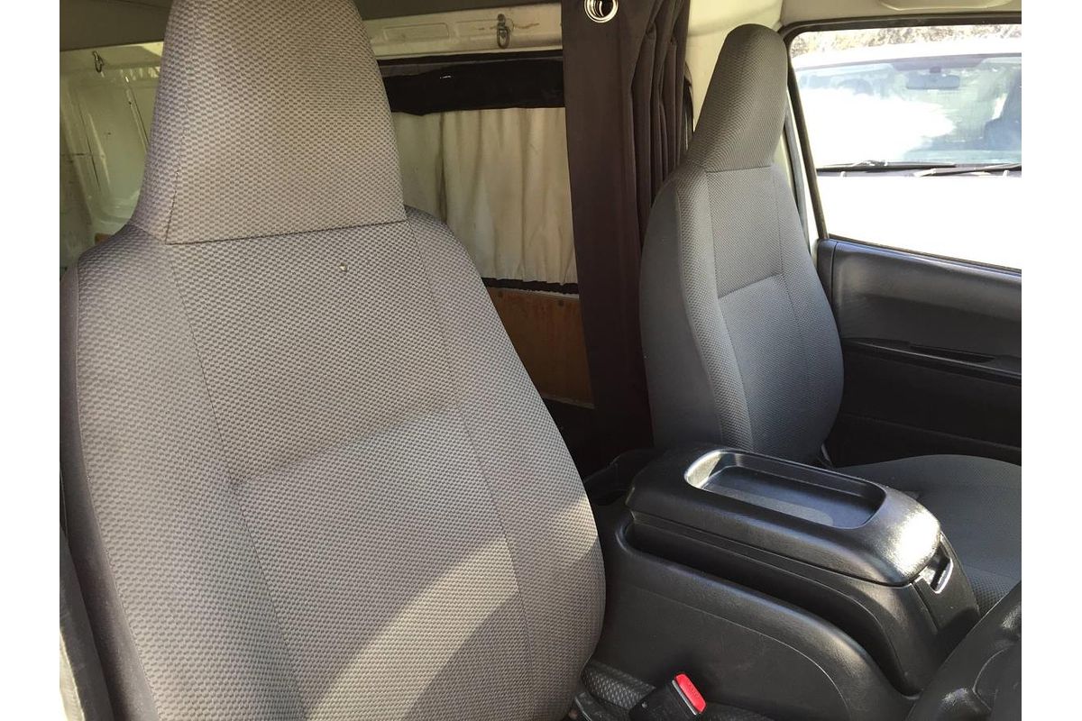 2014 Toyota Hiace LWB KDH201R MY14