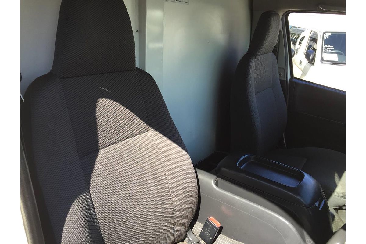 2014 Toyota Hiace KDH221R ELWB