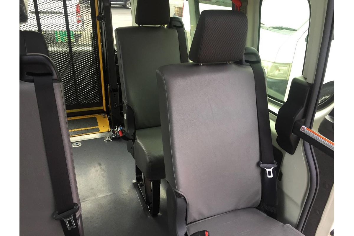 2022 Toyota Hiace Commuter GDH322R