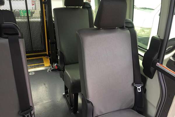 2022 Toyota Hiace Commuter GDH322R