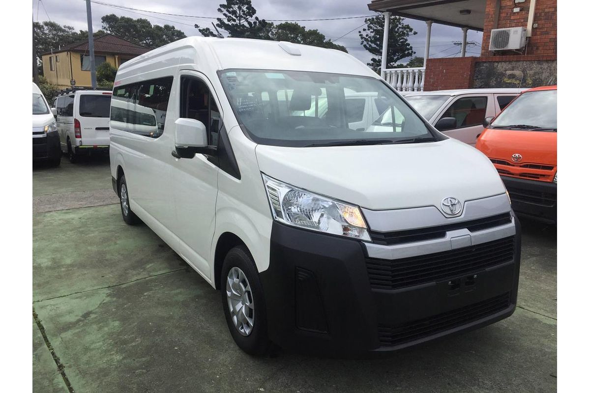 2022 Toyota Hiace Commuter GDH322R