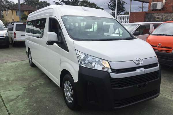 2022 Toyota Hiace Commuter GDH322R