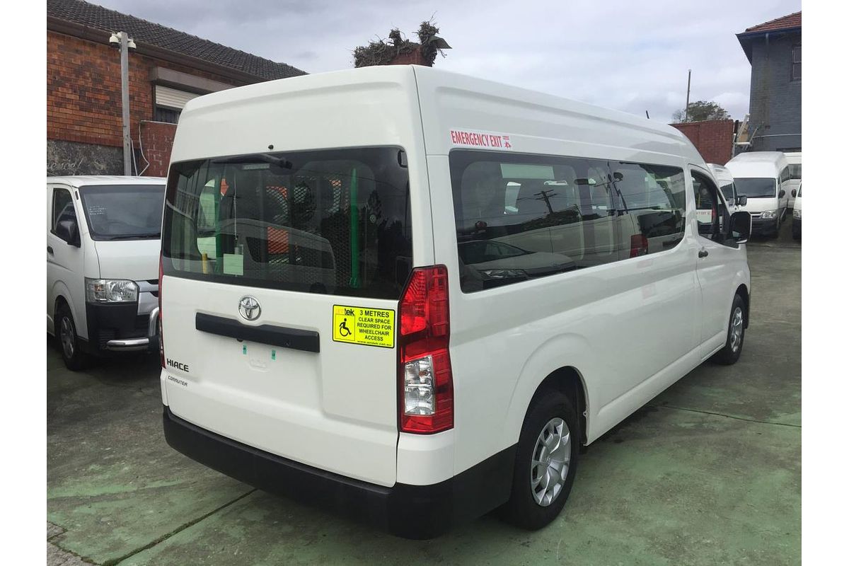 2022 Toyota Hiace Commuter GDH322R