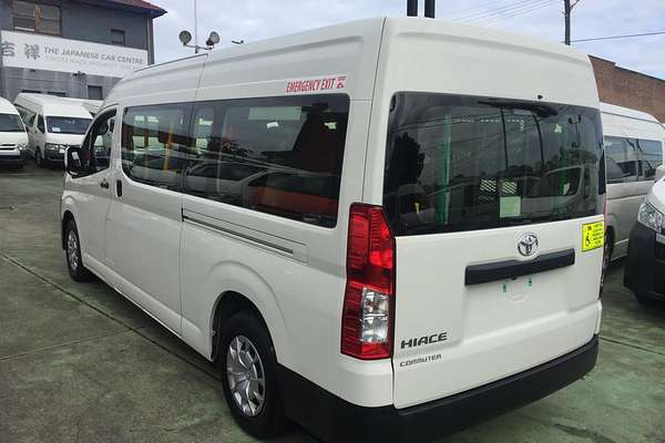 2022 Toyota Hiace Commuter GDH322R