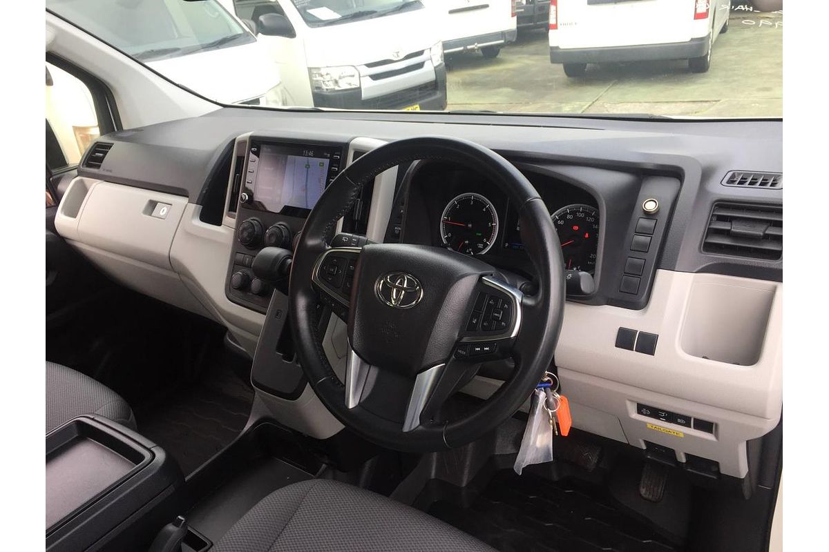 2022 Toyota Hiace Commuter GDH322R