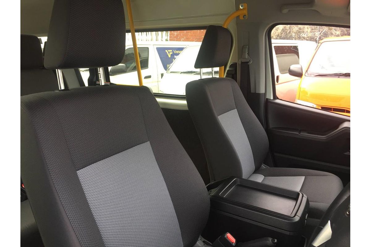 2022 Toyota Hiace Commuter GDH322R