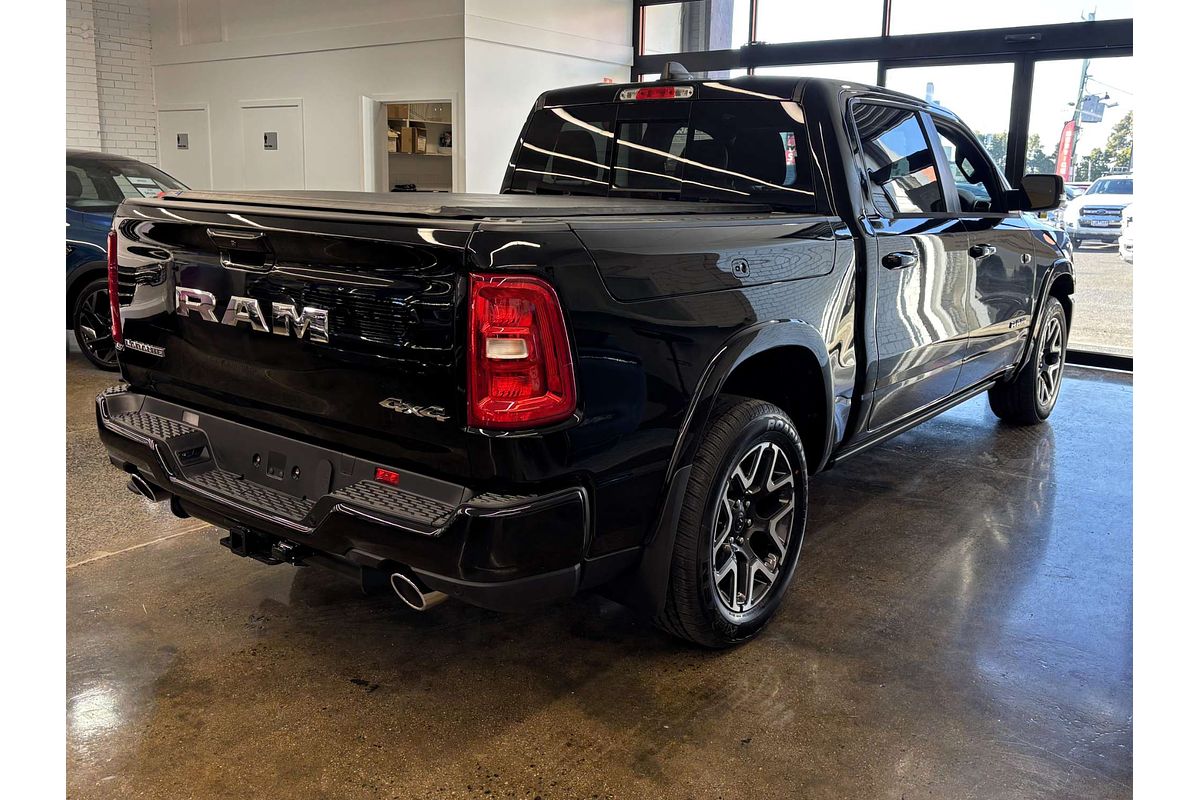 2025 RAM 1500 Laramie Sport Hurricane SO RamBox DT 4X4 SWB