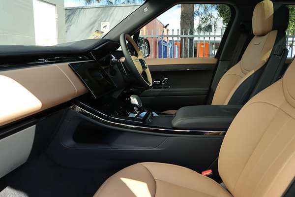 2025 Land Rover Range Rover Sport D300 Dynamic SE L461