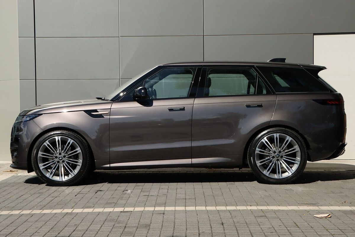 2025 Land Rover Range Rover Sport D300 Dynamic SE L461