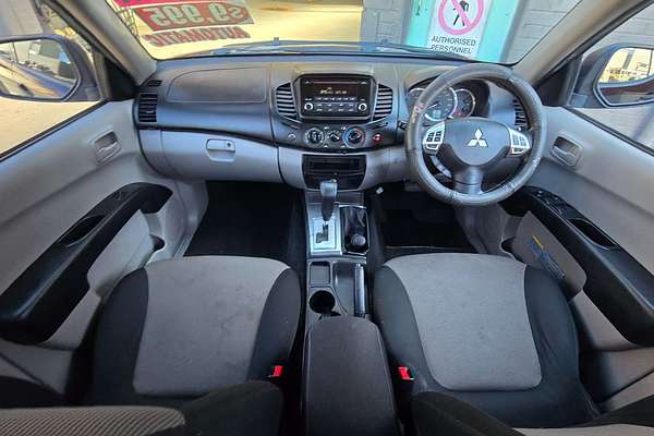 2014 Mitsubishi Triton GLX (4x4) MN MY14 UPDATE 4X4