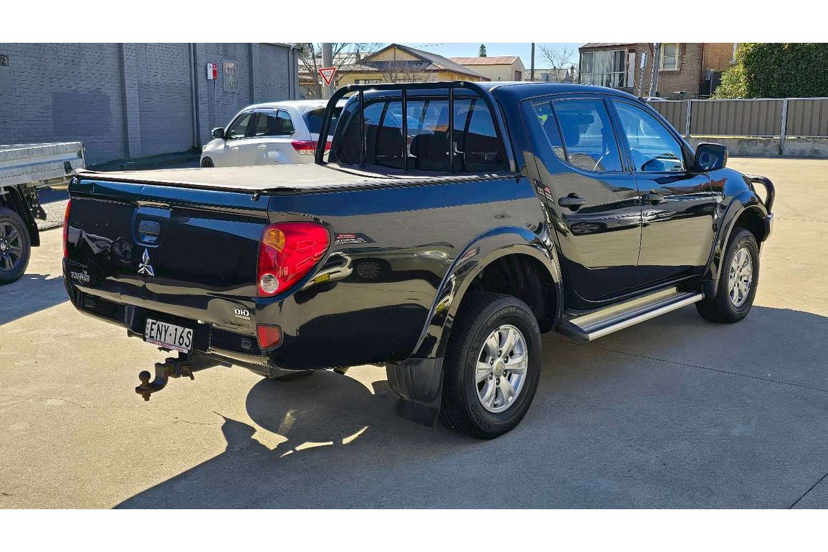 2014 Mitsubishi Triton GLX (4x4) MN MY14 UPDATE 4X4