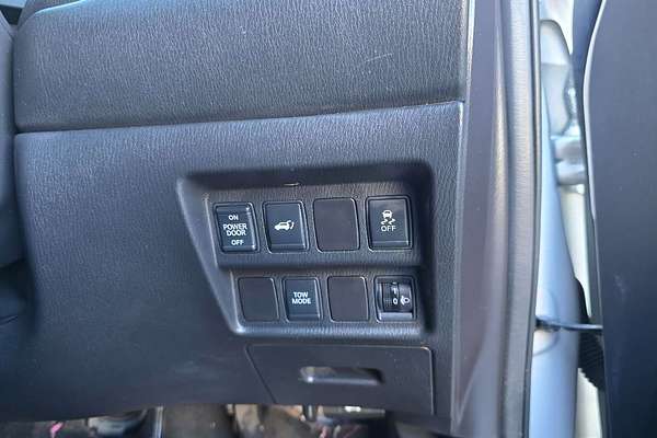 2016 Nissan Pathfinder Ti R52