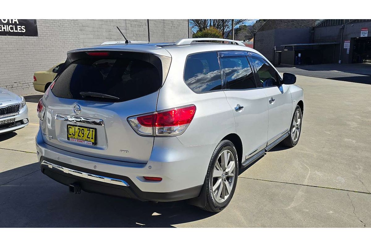 2016 Nissan Pathfinder Ti R52